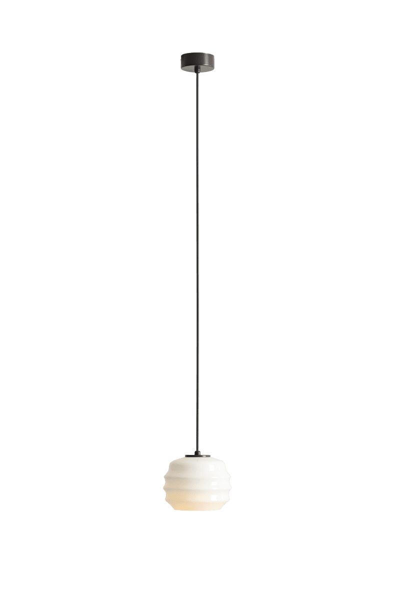 Puff Ø16 Mørkebrun loftslampe Fra Artera - Puff spreder et blødt og behageligt lys, der bidrager til en hyggelig atmosfære.