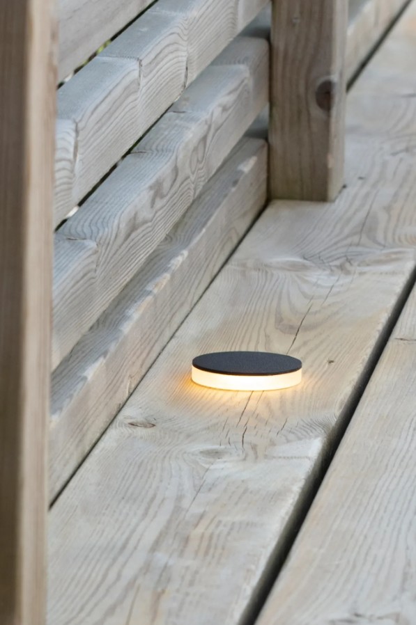 Terrasse-Spot 3W Sort Garden 24 Fra Markslöjd - Garden 24 er IP44-klassificeret og tilpasset til have- og udend&oslash;rsbelysning, som du nemt kan installere.