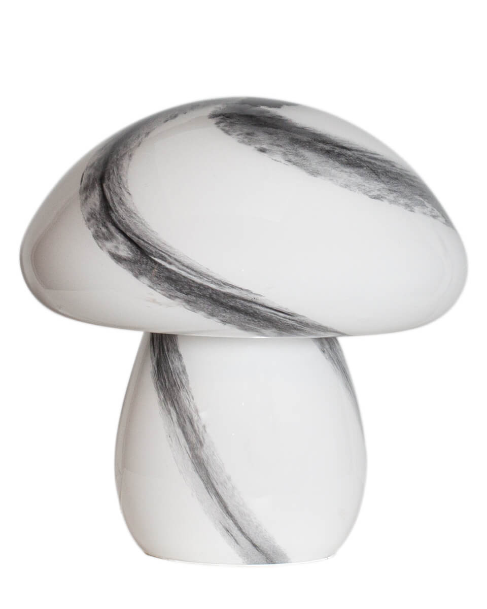 Mira Mushroom 30cm Hvid/sort bordlampe Fra By Rydéns - Lampen er ikke kun en funktionel lyskilde, men ogs&aring; en kunstnerisk detalje, der fremh&aelig;ver dit interi&oslash;r med sit naturinspirerede design og h&aring;ndlavede kvalitet.