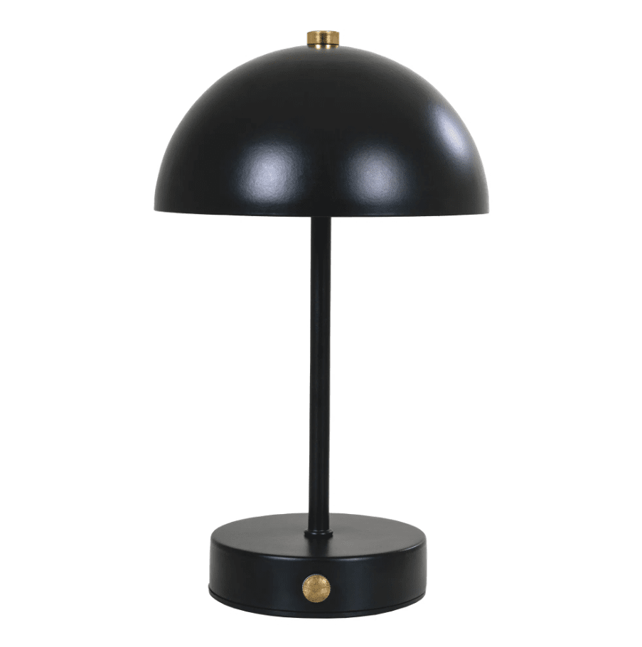 Holt LED 25cm Sort bærbar Fra House of Nordic - De klassiska formen i svart metall med detaljer i m&auml;ssing bidrar med en harmonisk atmosf&auml;r till rummet.