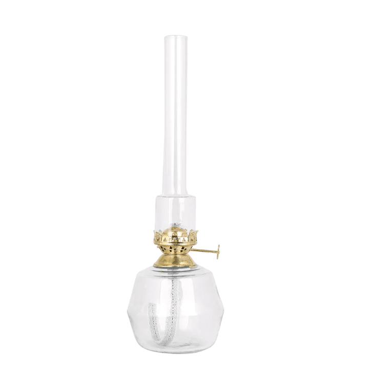 Kerosene Lamp Majken Mid Gennemsigtig Fra Strömshaga - Petroleumslampe i klart glas med br&aelig;ndere i klart glas og br&aelig;ndere i messing.