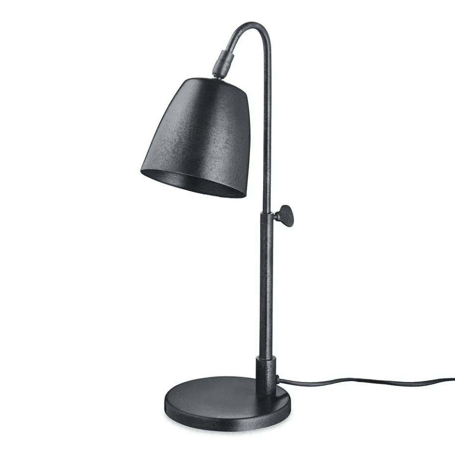 Lumi 43cm Antik sort skrivebordslampe Fra H. Skjalm P - Lumi bordlampen i metal med sort antik farve fra H.