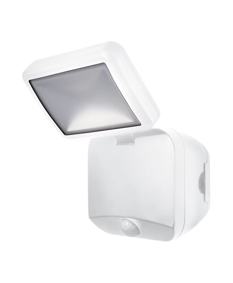 Battery LED Spotlight Sensor Hvid udendørslampe Fra Ledvance - Med en neutral hvid lysfarve p&aring; 4000K og en integreret bev&aelig;gelses- og lyssensor t&aelig;nder lampen automatisk, n&aring;r det er n&oslash;dvendigt.