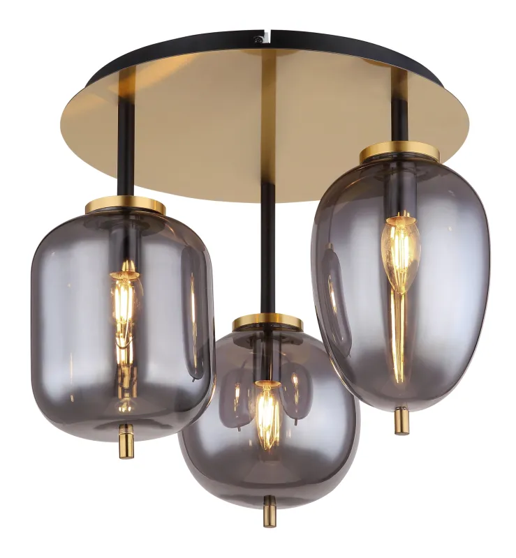 Blacky Ø46 Messing plafond Fra Globo Lighting - Lampan &auml;r utrustad med 3st r&ouml;kf&auml;rgade glaskupor i olika former, som h&auml;nger fr&aring;n taket p&aring; mattsvarta st&auml;nger f&auml;sta vid en m&auml;ssingsf&auml;rgad bas.