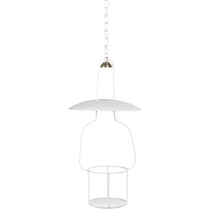Hanging lantern stand for kerosenelamp 'Straight Big' Hvid Fra Strömshaga - Stativ til petroleumslampe i hvidlakeret metal med en lille sk&aelig;rm og detaljer i messing.