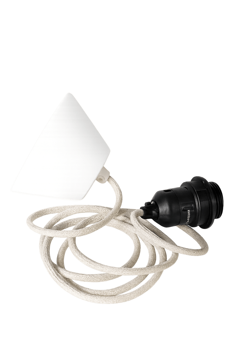 Loftophæng Tekstil 2m Beige Fra Alde & Lind - Et loftoph&aelig;ng med tekstilbetrukket ledning, designet til at passe til Alde&amp;Linds loftslampesk&aelig;rme med E27-fatning.