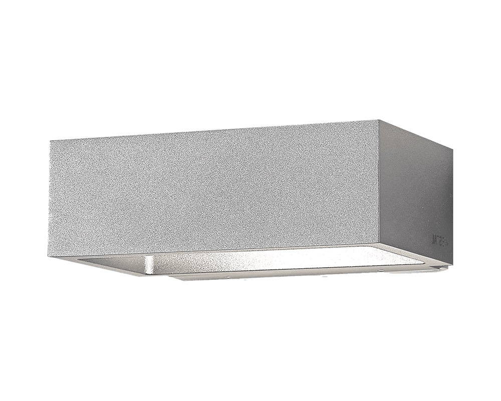 Illusion Reko Grå udendørslampe Fra Westal - Illusion Reko er en væglampe med op- og nedlys, lavet af anodiseret aluminium og pulverlakeret i en alugr&aring; farve Lampen er udstyret med integreret LED og varmt hvidt lysmønster.