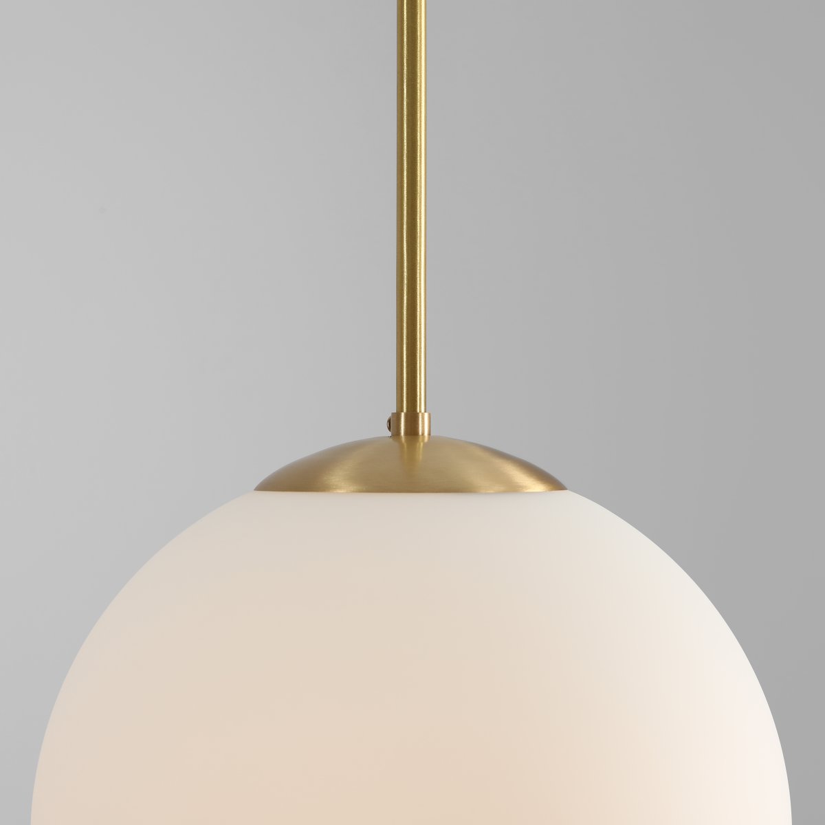 Bosso Ø30 Messing loftslampe Fra Artera - Det tidl&oslash;se design g&oslash;r den til den perfekte belysning til b&aring;de moderne og klassiske interi&oslash;rer.
