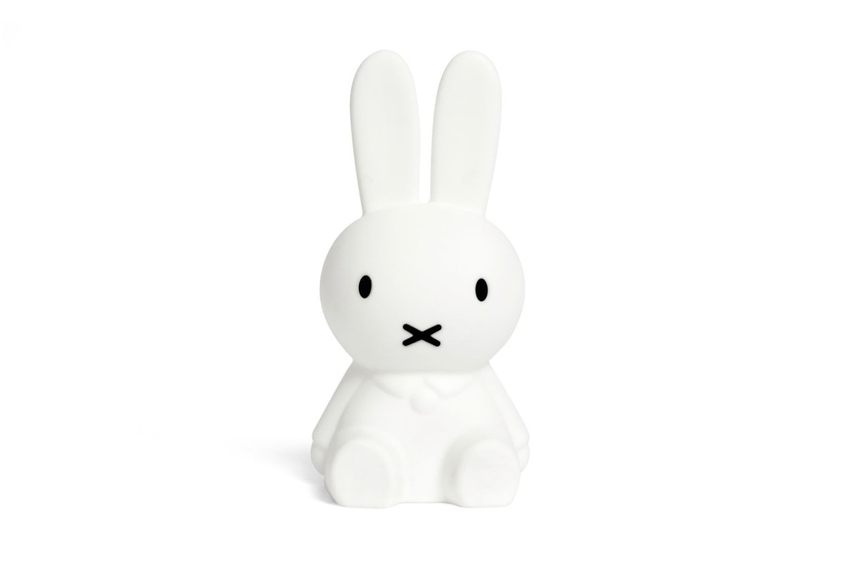 Bundle of Light - Miffy Mini Hvid børnelampe Fra Mr Maria - Tilf&oslash;j noget lys og gl&aelig;de til din dag og dit hjem med denne charmerende Miffy-lampe.