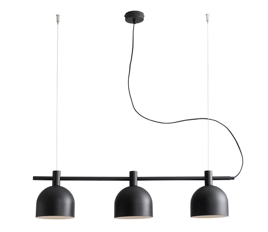 Zoom billede af Beryl 83cm Sort loftslampe Fra Artera - Denne stilfulde og funktionelle loftslampe med tre sorte metalskærme er perfekt til dem, der søger både moderne design og praktisk belysning.
