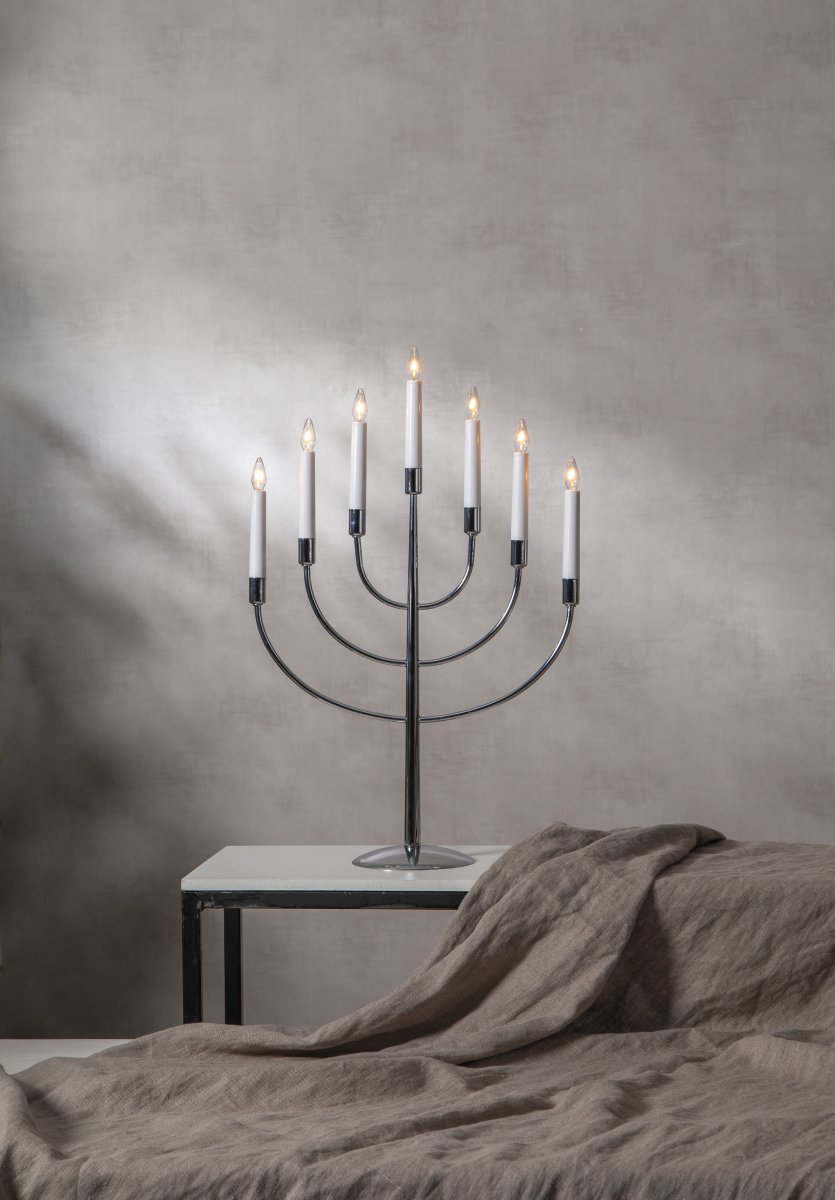 Titus Chrom Fra Star Trading - Leveres med 1,8 m hvid ledning, str&oslash;mafbryder og stik.