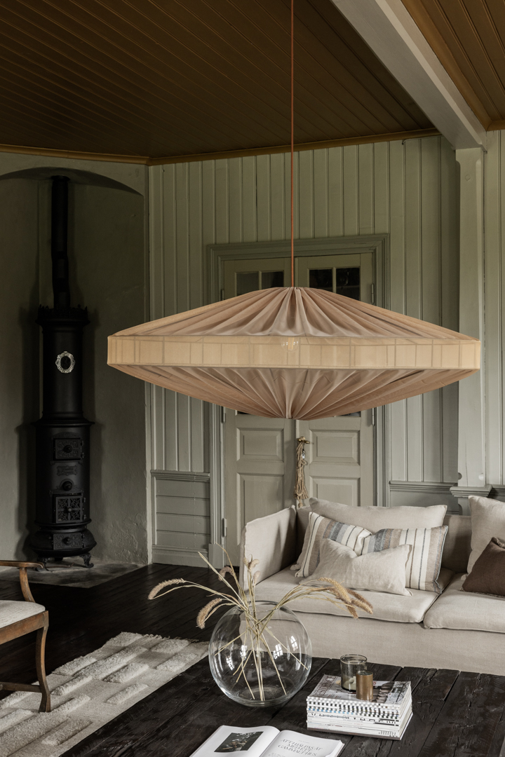 Alba Skærm Ekskl. Ophæng Ø115 Orange loftslampe Fra Alde & Lind - Placer den i stuen, gangen eller sovev&aelig;relset.