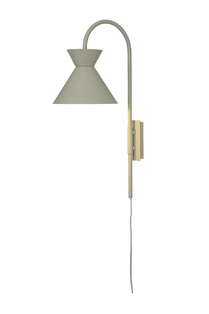 Coni 54cm Beige væglampe Fra Aneta Lighting - Den dejlige Coni v&aelig;glampe i et moderne design harmonerer med b&aring;de et klassisk og landligt interi&oslash;r.