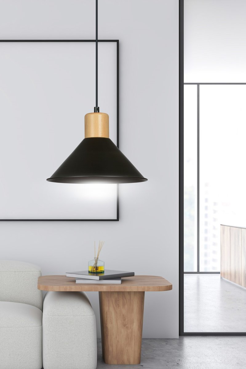 Rowen Ø25 Sort loftslampe Fra Emibig Lighting - Rowen er en minimalistisk serie af loftslamper med en enkel form og stilfuldt design &ndash; en model, der passer ind i n&aelig;sten alle typer interi&oslash;r.