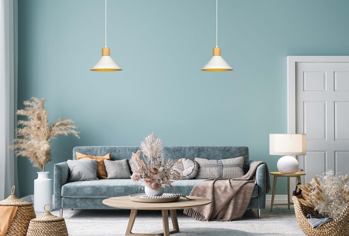 Rowen Ø25 Hvid loftslampe Fra Emibig Lighting - Rowen er en minimalistisk serie af loftslamper med en enkel form og stilfuldt design &ndash; en model, der passer ind i n&aelig;sten alle typer interi&oslash;r.
