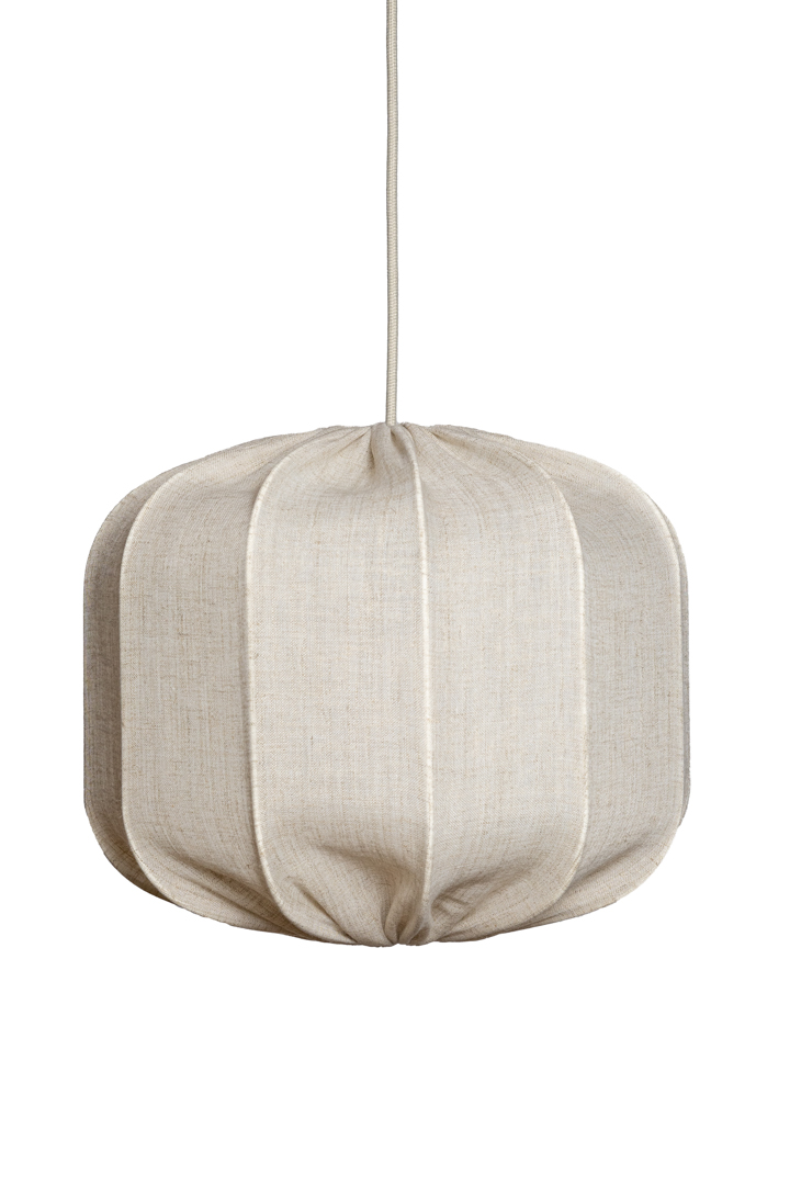 Dester Skærm Ekskl. Ophæng Ø38 Natur loftslampe Fra Alde & Lind - Lærstoffet giver Dester-lampeskærmen et sofistikeret og elegant udtryk.