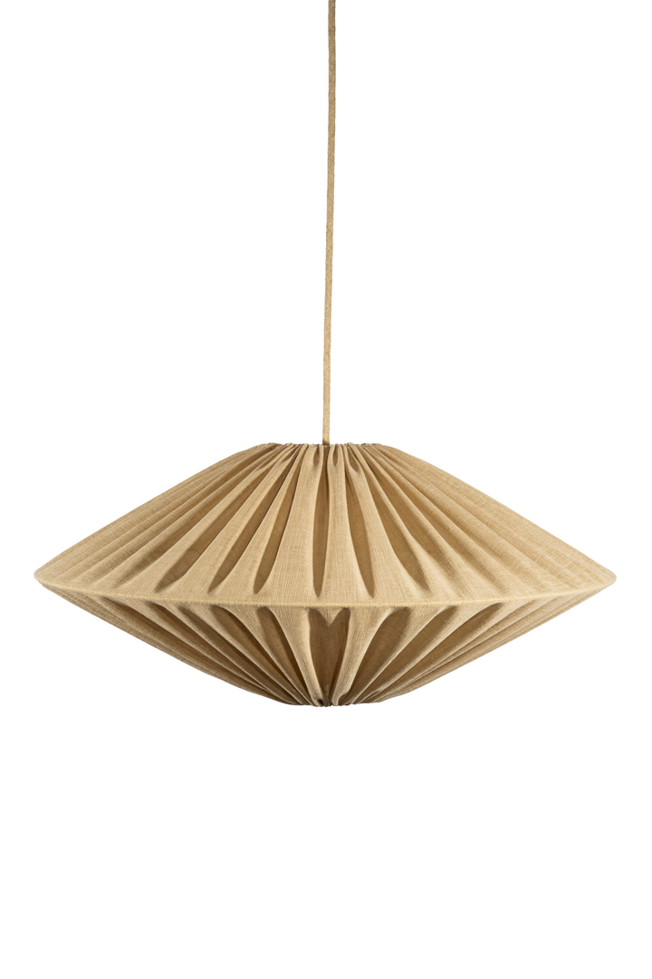 Figo Skærm Ekskl. Ophæng Ø58 Sand loftslampe Fra Alde & Lind - Stoffet er lavet af genbrugspolyester, men har et flot "h&oslash;rlook" i farven "sand".