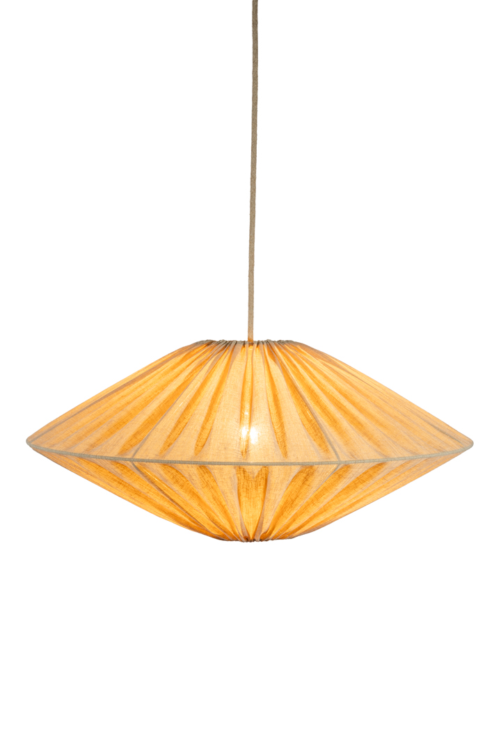 Figo Skærm Ekskl. Ophæng Ø58 Sand loftslampe Fra Alde & Lind - Stoffet er lavet af genbrugspolyester, men har et flot "h&oslash;rlook" i farven "sand".