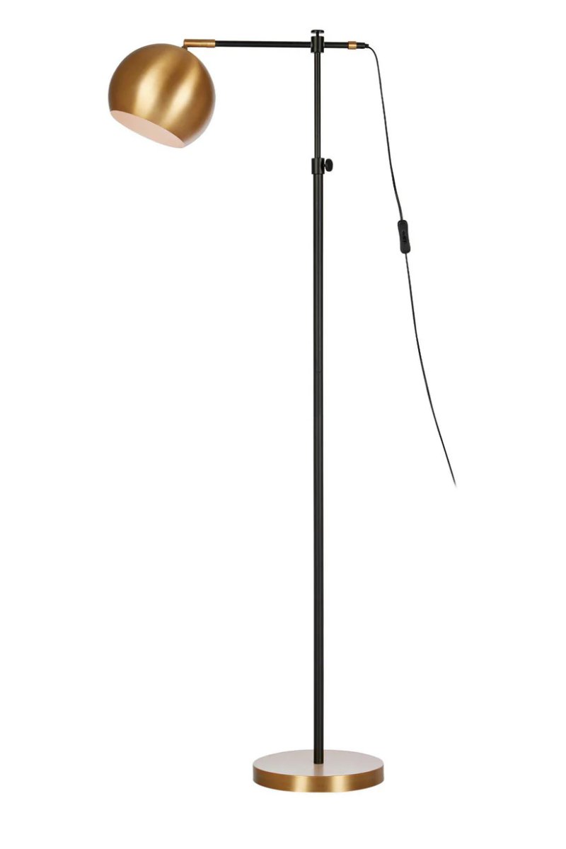 Chester Bronze gulvlampe Fra Markslöjd - Lampen er praktisk, når den er justerbar i højden og drejelig i lampeskærmen.