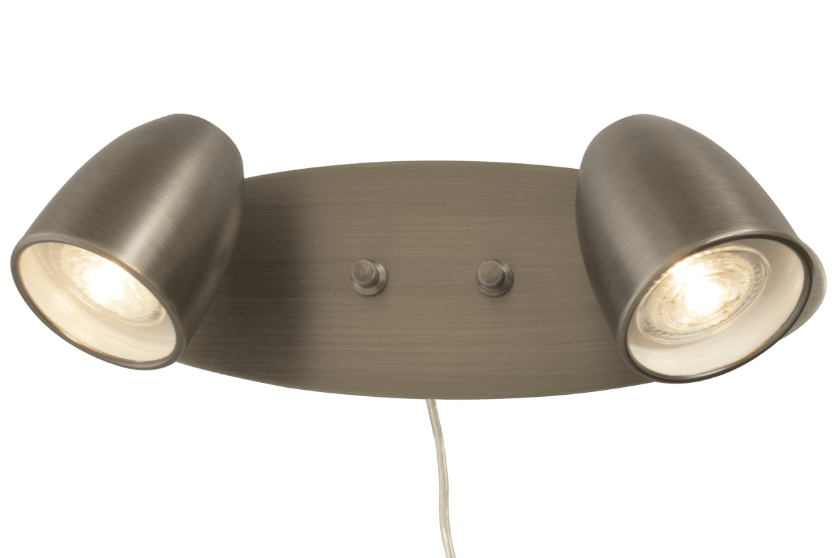 Sandnes Tin læselampe Fra Aneta Lighting - Sandnes er den optimale sengelampe med dobbelt lysd&aelig;mpere.