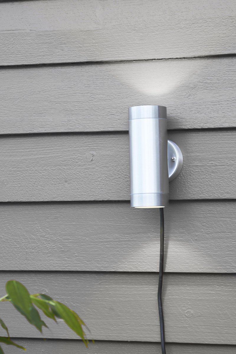 Facadebelysning 3W Aluminium Garden 24 Fra Markslöjd - Beregnet til udend&oslash;rs brug (IP44-klassificeret) og kan d&aelig;mpes.