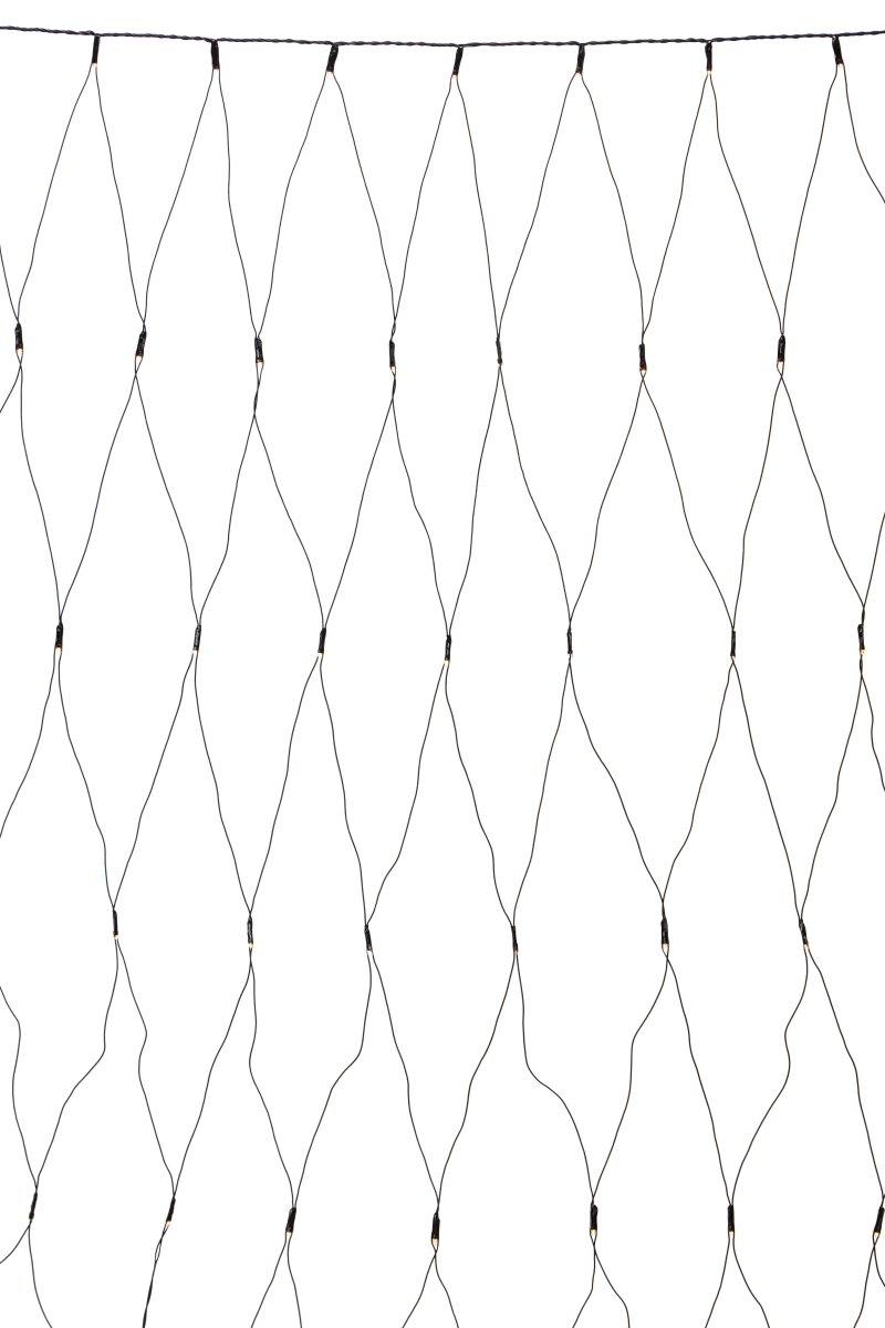 Lysnet 2x2m Sort Garden 24 Fra Markslöjd - Lyssl&oslash;jfen har fast LED-belysning p&aring; 4W og er IP44-klassificeret, hvilket betyder, at den er velegnet til udend&oslash;rs brug.