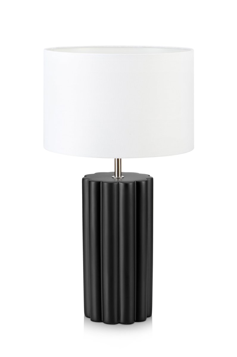 Zoom billede af Column 44cm Sort bordlampe Fra Markslöjd - Med en sort, ribbet keramisk base i kombination med en hvid, klassisk lampeskærm bliver den et iøjnefaldende træk i ethvert rum.