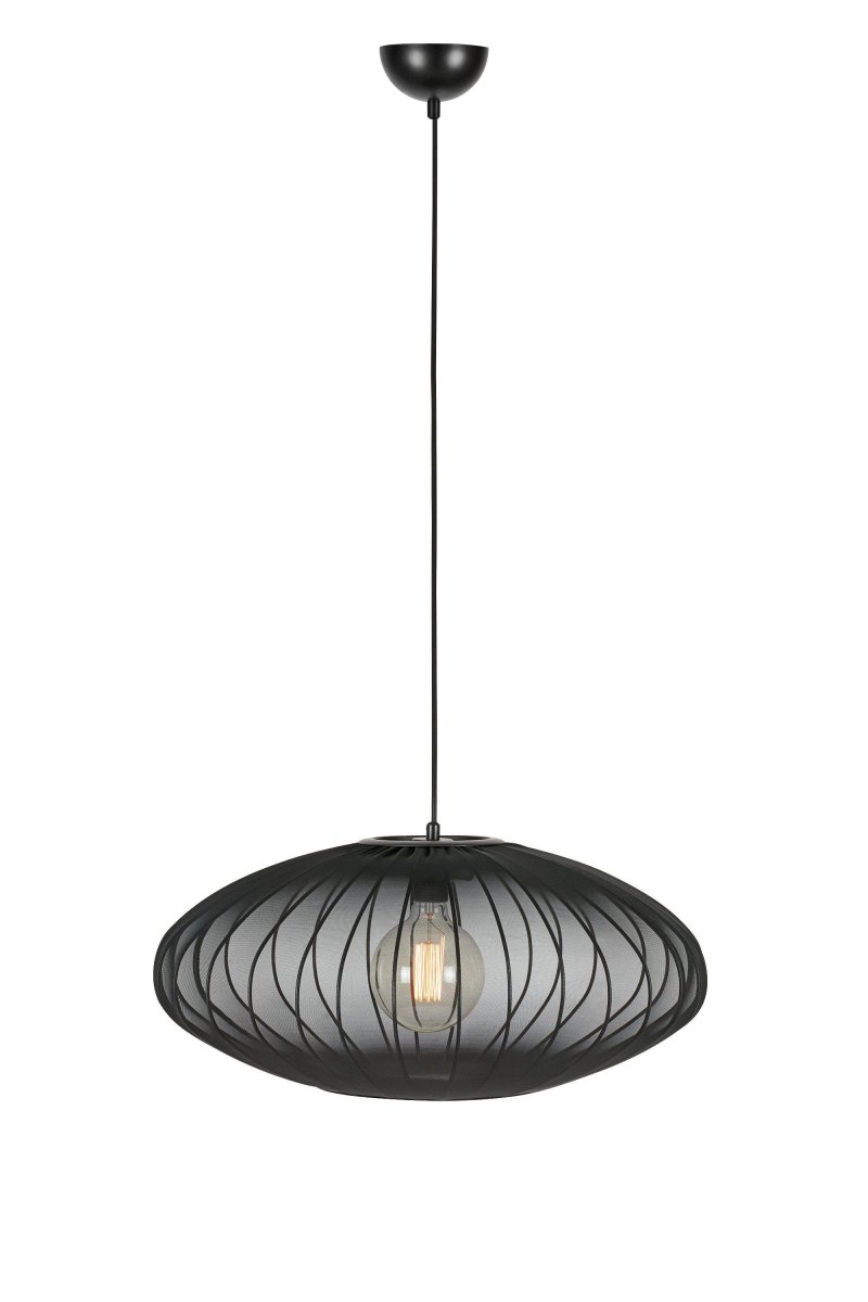 Florence Ø60 Sort loftslampe Fra Markslöjd - Med en diameter på 60 cm og en total højde på 25 cm passer den perfekt ind i både stuen og soveværelset.