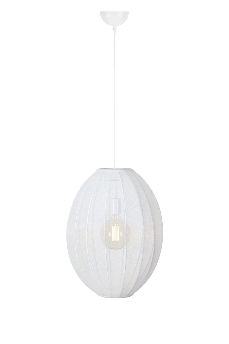 Florence Ø40 Hvid loftslampe Fra Markslöjd - Florence er en stilfuld loftslampe med et ovalt design og hvid tekstilsk&aelig;rm, der giver et bl&oslash;dt og behageligt lys.