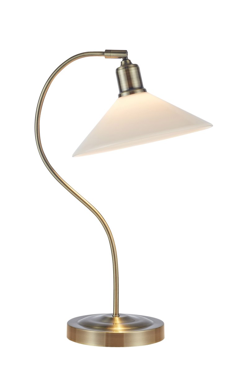 Vela 50cm Messing/hvid bordlampe Fra Markslöjd - Bordlampe i et klassisk design, der minder om en skomagerlampe, med en hvid blank lampeskærm i opalglas og en buet lampebase i messingfinish.