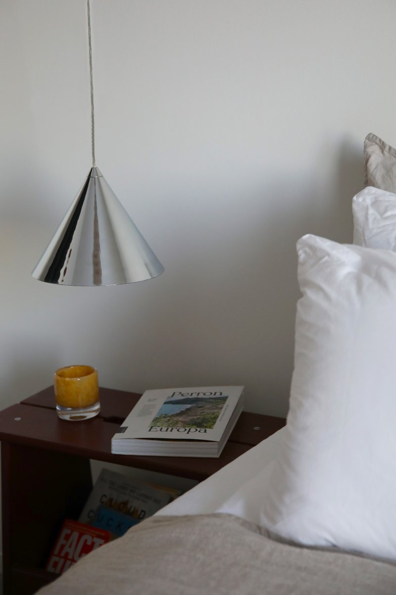 Tip Ø20 Krom loftslampe Fra Markslöjd - Stilfuld loftslampe med forkromet sk&aelig;rm og baldakin i et rent og funktionelt design, der passer ind i b&aring;de moderne og tidl&oslash;se milj&oslash;er.