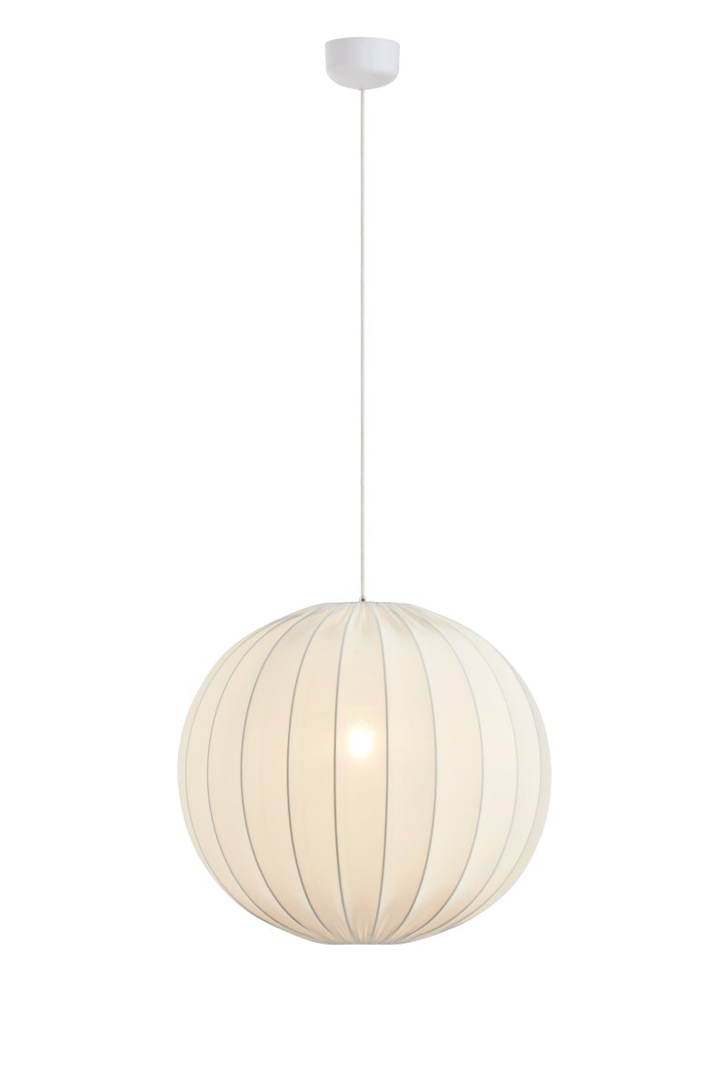 Solia Ø60 Hvid loftslampe Fra Markslöjd - Solia er en elegant pendellampe med en bl&oslash;d, rund form og et stilfuldt skandinavisk udtryk.