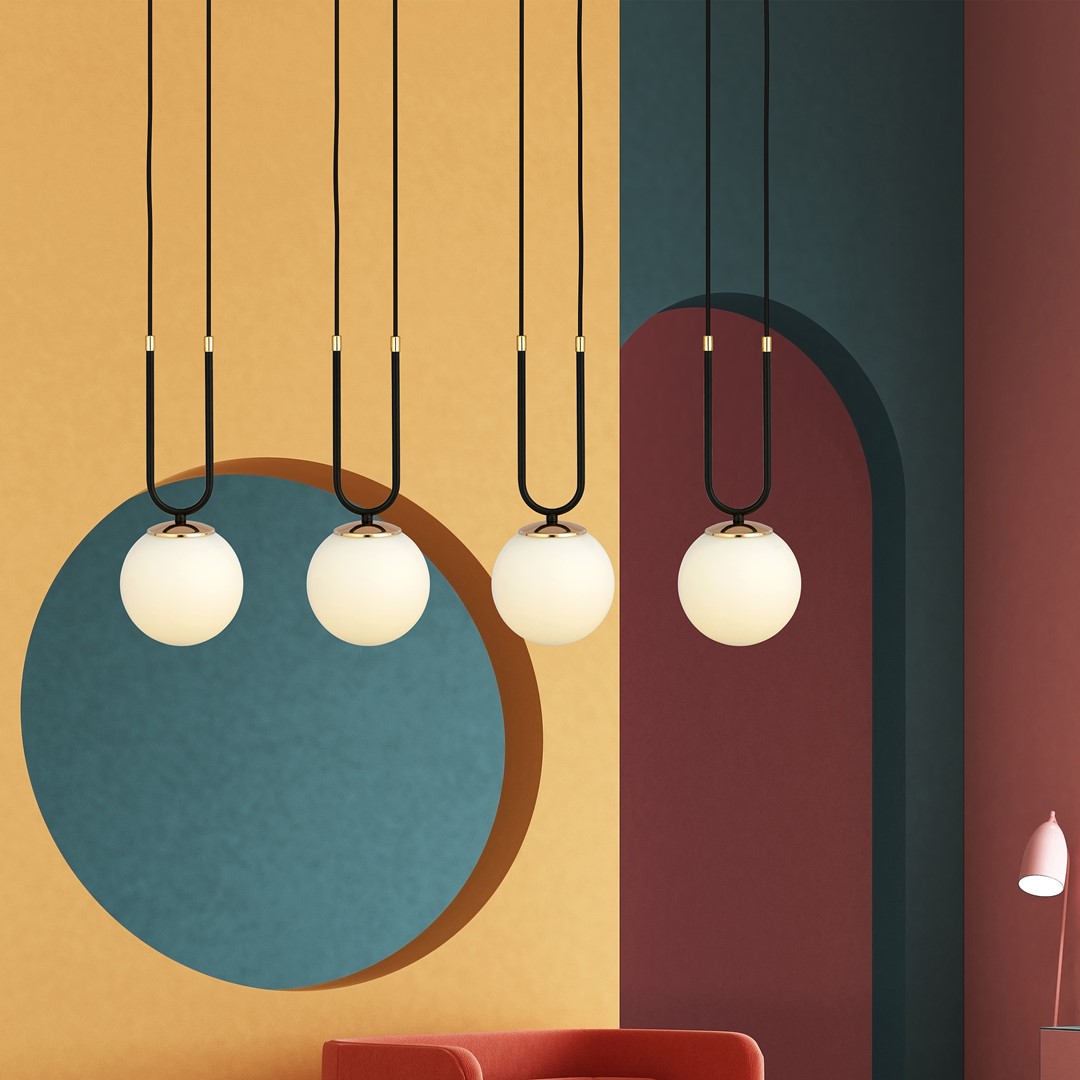 Glam 92cm Sort loftslampe Fra Emibig Lighting - De tilf&oslash;jer en eksklusiv og atmosf&aelig;risk atmosf&aelig;re til rummet og udstr&aring;ler b&aring;de elegance og sofistikering.