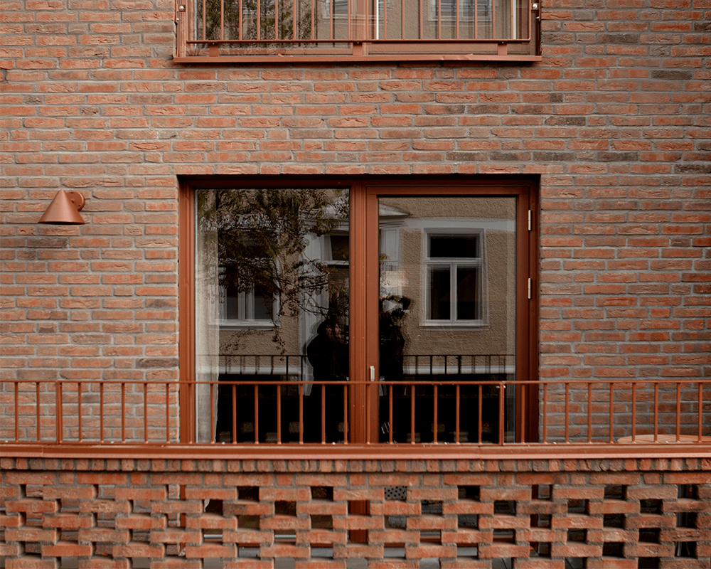 Tratt LED Rå kobber udendørslampe Fra Westal - Velegnet til b&aring;de indend&oslash;rs og udend&oslash;rs brug i b&aring;de offentlige og private milj&oslash;er.