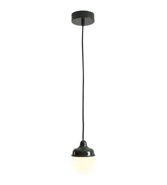 Wave Ø17 Mørkegrøn loftslampe Fra Artera - Wave er et moderne vedhæng med retrodesign lavet af metal og opalglas.