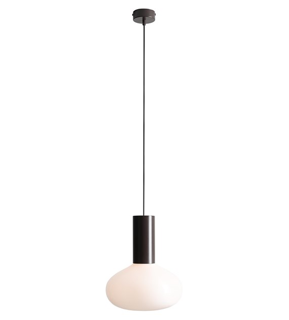 Zoom billede af Flo Ø26 Mørkebrun loftslampe Fra Artera - Den har en stilfuld ramme i m&oslash;rkebrun og en rund hvid glassk&aelig;rm, der spreder et bl&oslash;dt og behageligt lys.