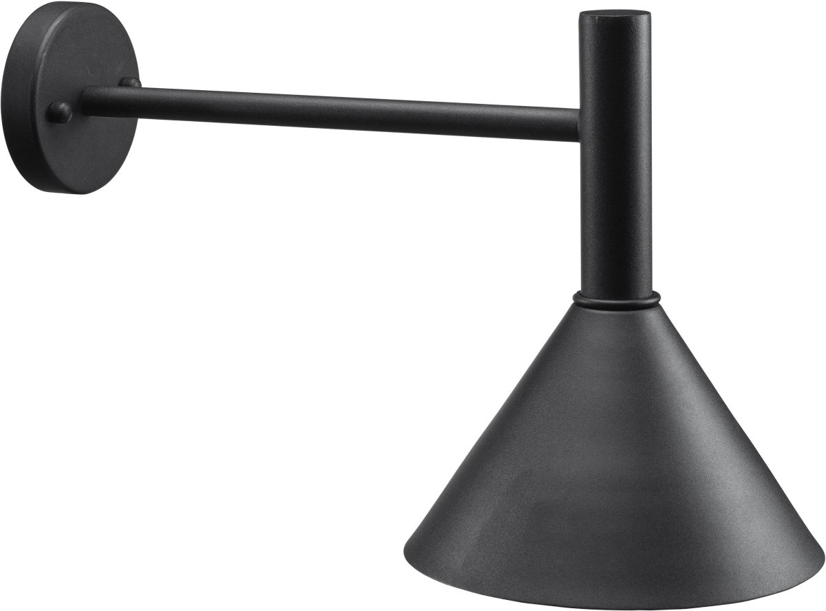 Tripp Sort udendørslampe Fra PR Home - Med E27 lampeholder tilpasset til brug med både traditionelt glødelys og nyere LED lyskilder, max 15W.