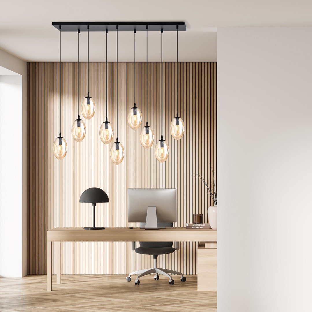 Astral 100cm Rav loftslampe Fra Emibig Lighting - Denne moderne lampe har en unik sk&aelig;rmform &ndash; elegant og str&oslash;mlinet &ndash; som tilf&oslash;jer b&aring;de charme og karakter til rummet.