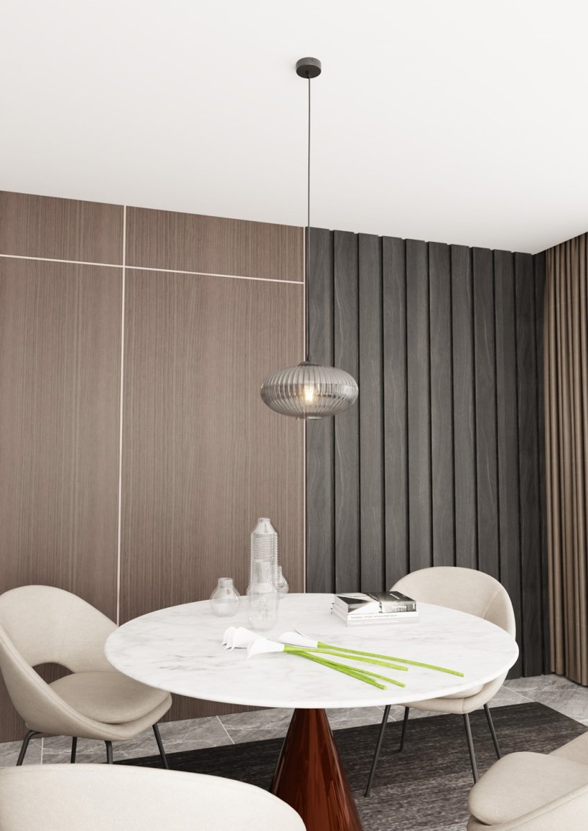 Coco Ø30 Røgfarvet loftslampe Fra Emibig Lighting - Coco loftlampen er en moderne pendel, der kombinerer elegance med funktionalitet.