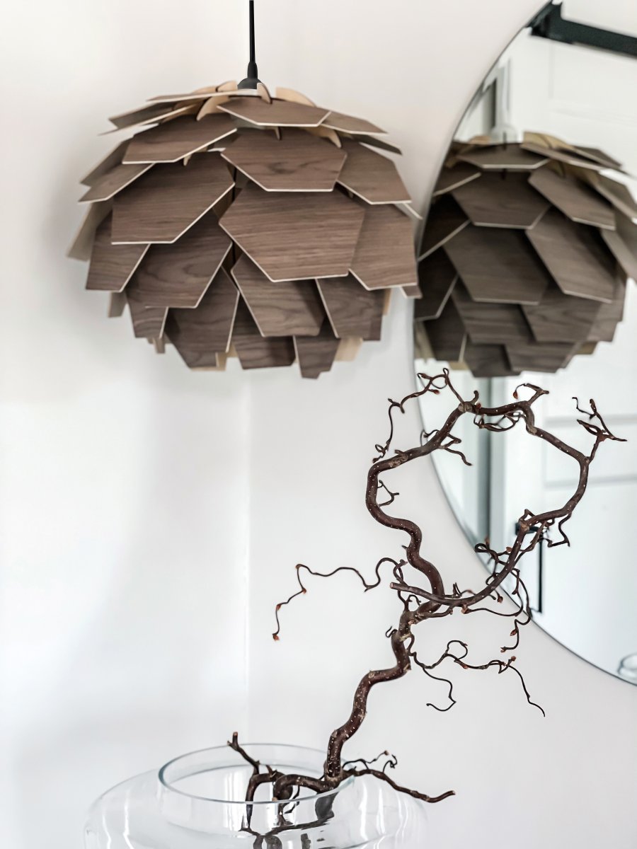 Carpatica Ø40 Brun plet loftslampe Fra Aneta Lighting - Loftskålen er i hvid plast til krogophæng og med klemrække.