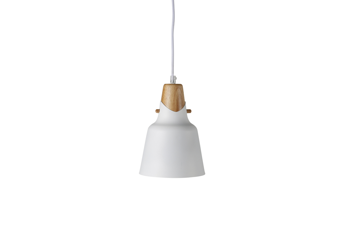 Rigel Ø16 Hvid loftslampe Fra Venture Design - Med Rigel loftlampen f&aring;r du moderne og elegant belysning, der passer ind i de fleste rum og indretningsstile.