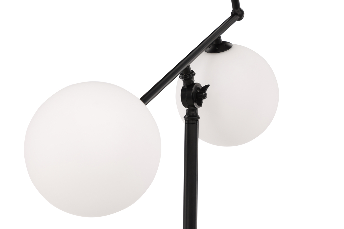 Marsan Sort gulvlampe Fra Venture Design - Lampen passer ind i de fleste hjem og indretningsstile og vil holde i lang tid.