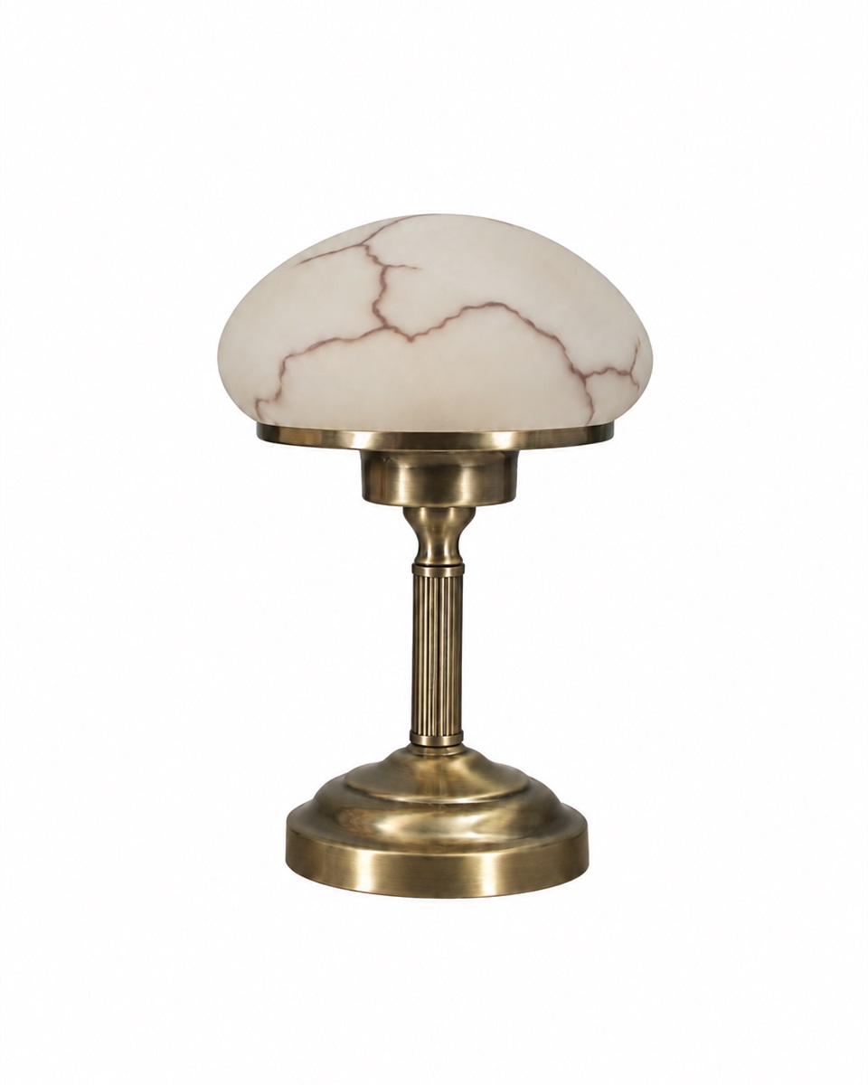 August 28cm Antik messing bordlampe Fra Aneta Lighting - Lygtens tidl&oslash;se stil g&oslash;r, at den passer lige s&aring; godt i et moderne hjem som i et mere traditionelt indrettet rum.