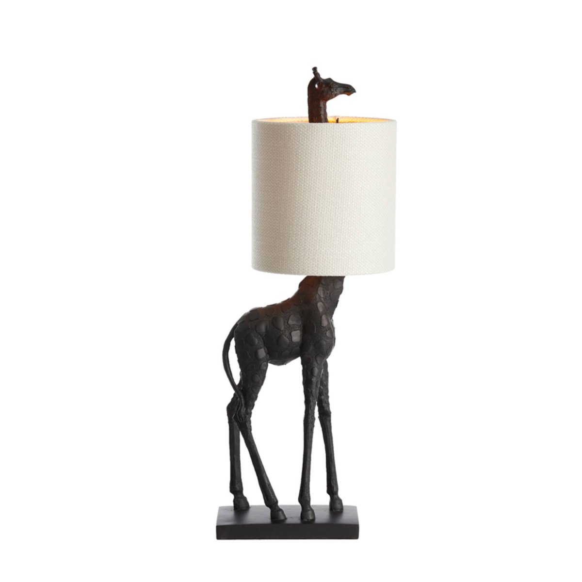 Giraffe 68cm Sort bordlampe Fra Light & Living - Giraffe er en unik bordlampe, der kombinerer dristigt design med elegance.