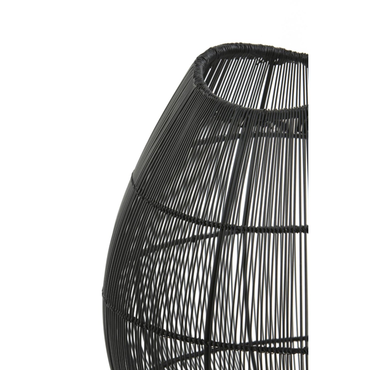 Yumi 37cm Sort bordlampe Fra Light & Living - Det luftige design giver et smukt lysspil og passer til både moderne og industrielle indretningsstile.