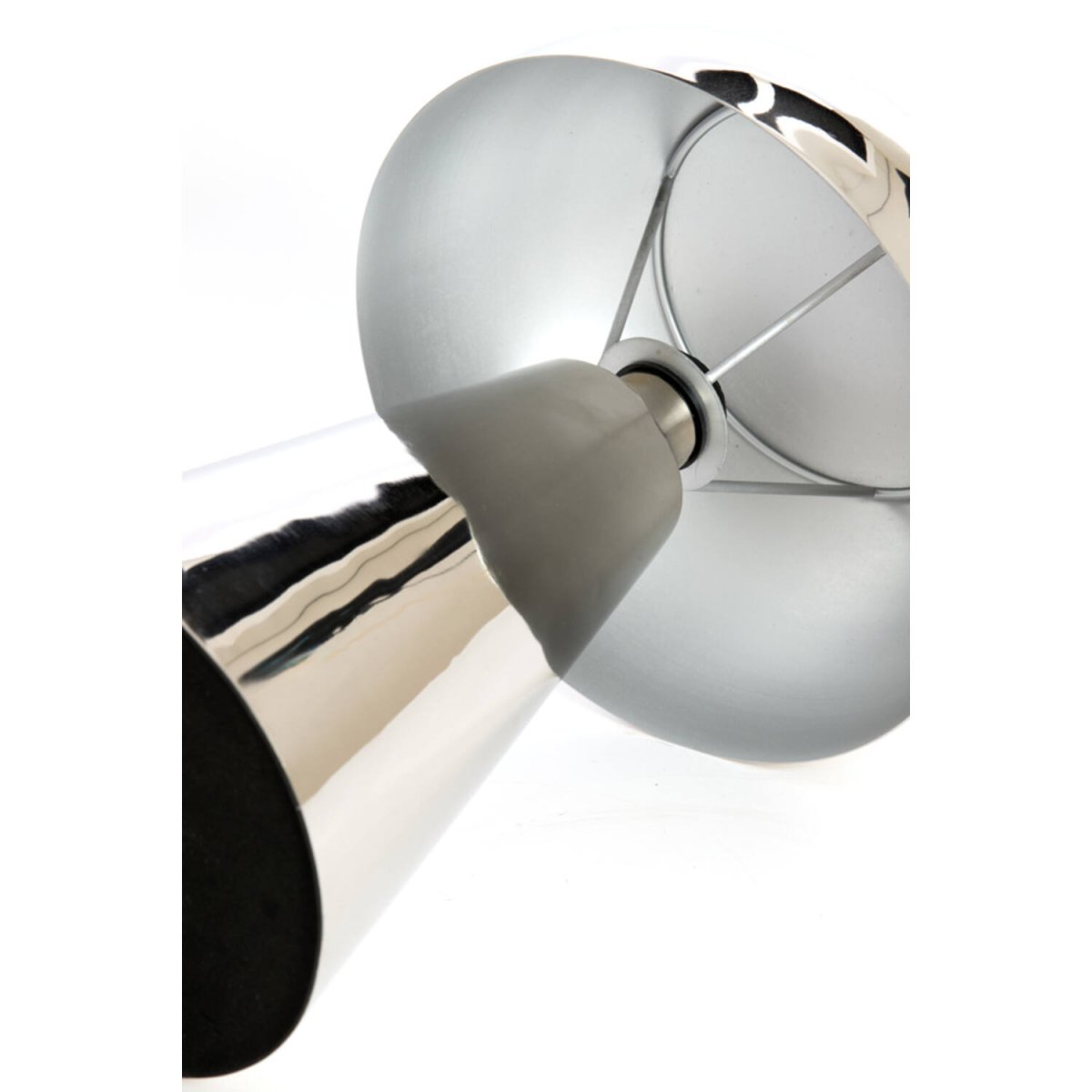 Surrina 40cm Nikkel bordlampe Fra Light & Living - 