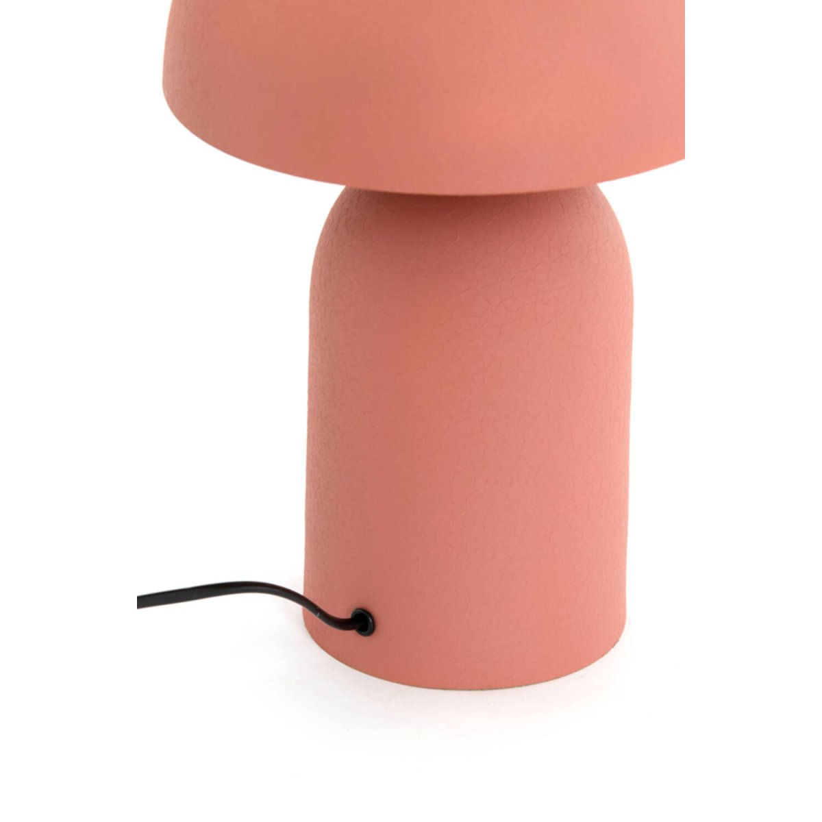 Tolima 35cm Lyserød bordlampe Fra Light & Living - Lampens matte overflade og harmoniske farvetone spreder en varm og behagelig f&oslash;lelse i rummet - perfekt som stemningsbelysning p&aring; natbordet, i vinduet eller p&aring; en hylde.