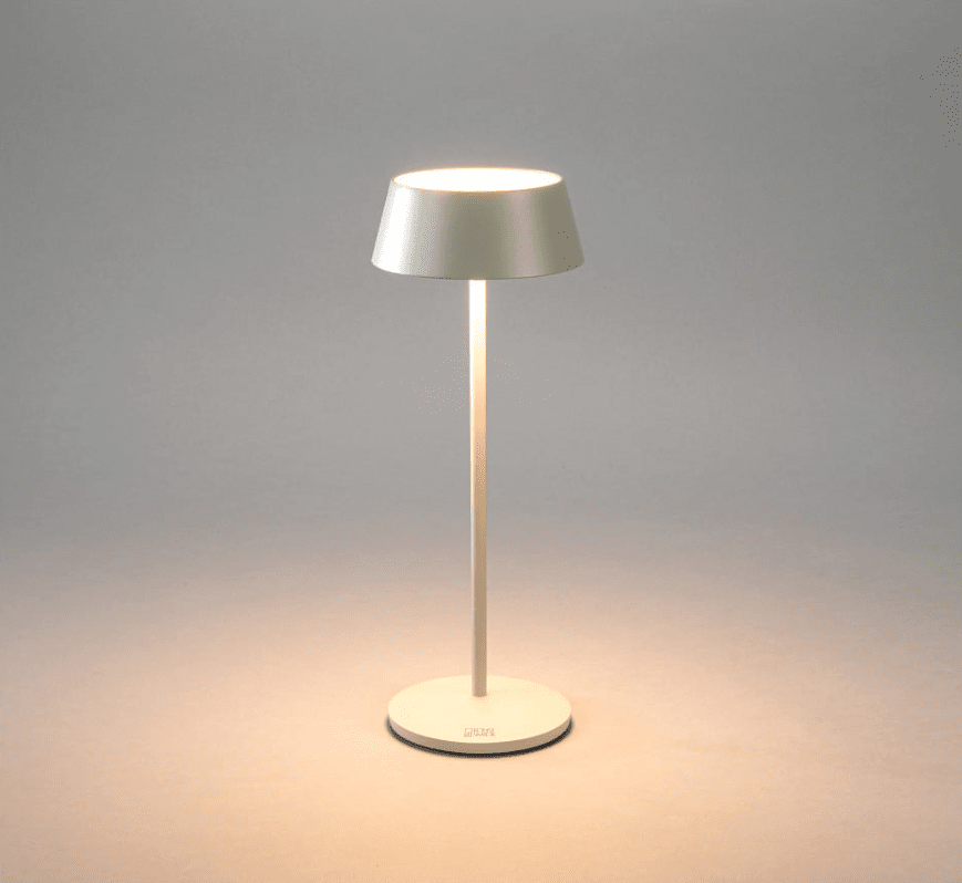 Menton 30cm Grå bærbar Fra Konstsmide - Lampen er udstyret med en berøringsdæmper til at justere lysstyrken og farvetemperaturen fra varmt gult lys til varmt hvidt lys.