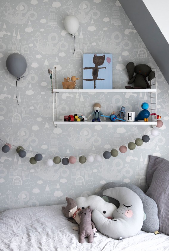 Irislights Summer Bouquet 20-lights Flerfarvet Fra Irislights - Den er perfekt til at lyse dit hjem op og giver et varmt lys, der skaber en behagelig atmosf&aelig;re.