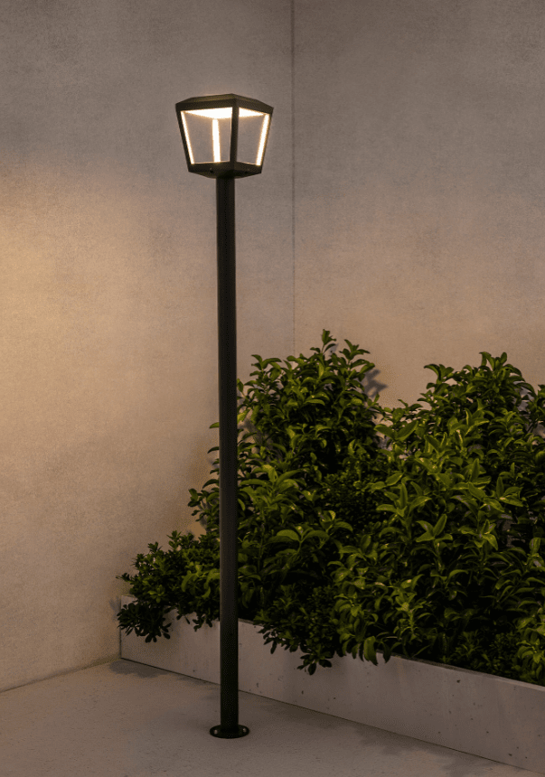 Plaza 220cm Grå lygtepæl Fra Faro Barcelona - Det giver en stilfuld og funktionel belysning, der skaber en behagelig atmosf&aelig;re i dit udend&oslash;rsmilj&oslash;.